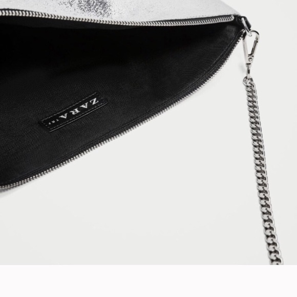 ZARA silver envelope clutch with beetle detail - Picture 6 of 7